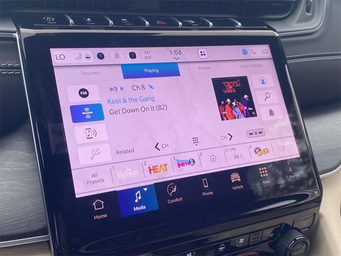 New 2025 Jeep Grand Cherokee Limited w/ Luxury Tech Group II image 22