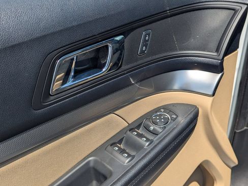 Used 2016 Ford Explorer 4WD image 25
