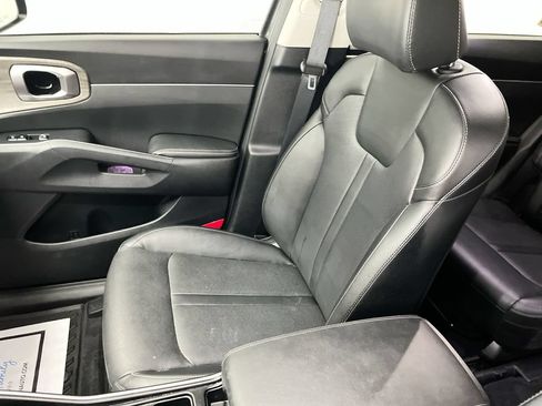 Used 2021 Kia Sorento EX w/ Panoramic Sunroof Package AWD/4WD image 28