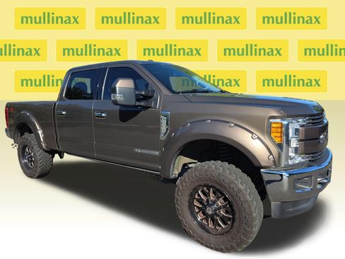 Used 2017 Ford F250 Lariat w/ Lariat Ultimate Package AWD/4WD image 1