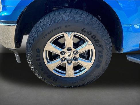 Used 2020 Ford F150 XLT w/ Equipment Group 302A Luxury AWD/4WD image 32