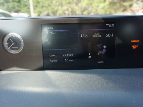 Used 2019 Lexus UX 200 F Sport w/ F Sport Premium Package image 9