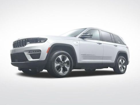 Used 2024 Jeep Grand Cherokee Limited 4xe AWD/4WD image 30