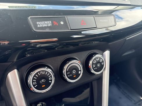 Used 2016 Mitsubishi Lancer ES FWD image 21