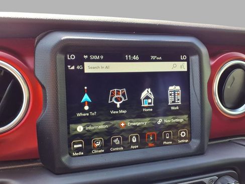 Certified 2023 Jeep Gladiator Rubicon w/ Cold Weather Group AWD/4WD image 7