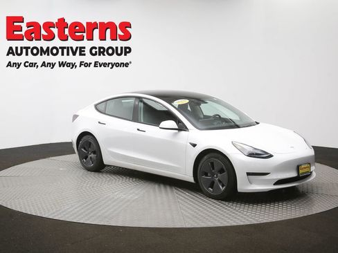 Used 2023 Tesla Model 3 Standard Range image 46