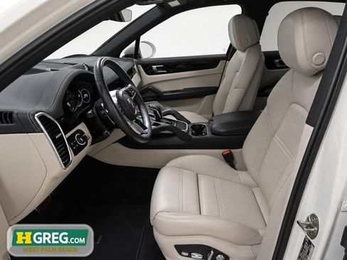 Used 2021 Porsche Cayenne S w/ Premium Package Plus AWD/4WD image 10