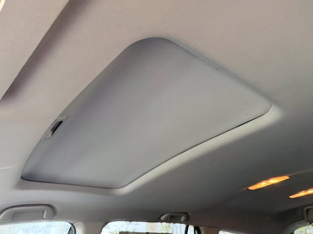 Used 2017 Honda Pilot EX-L image 10