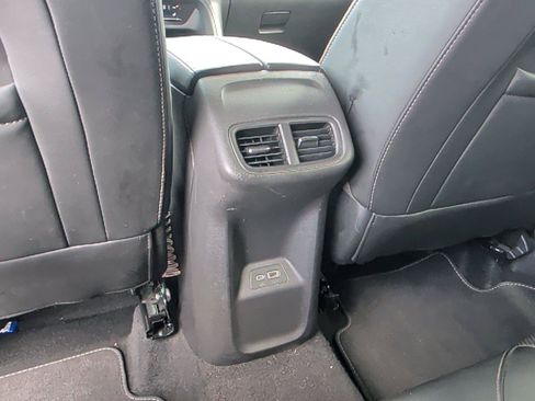 Used 2023 Buick Envision Essence FWD image 29