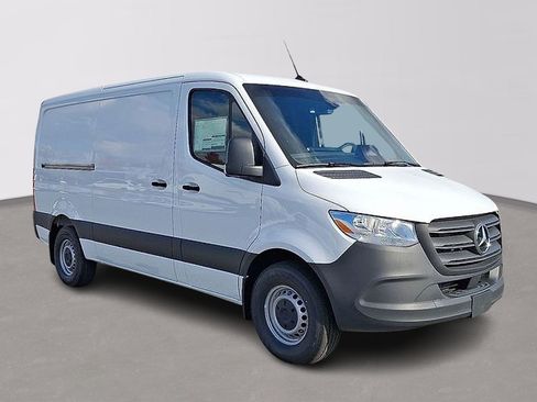 Used 2026 Mercedes-Benz Sprinter 2500 image 3