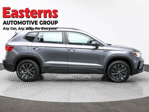 Used 2024 Volkswagen Taos S image 4