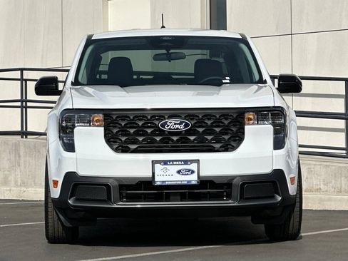 New 2026 Ford Maverick XLT w/ XLT Luxury Package FWD image 8
