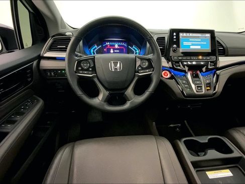 Used 2020 Honda Odyssey Elite image 4