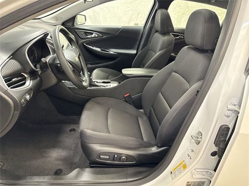 Used 2024 Chevrolet Malibu LT image 10