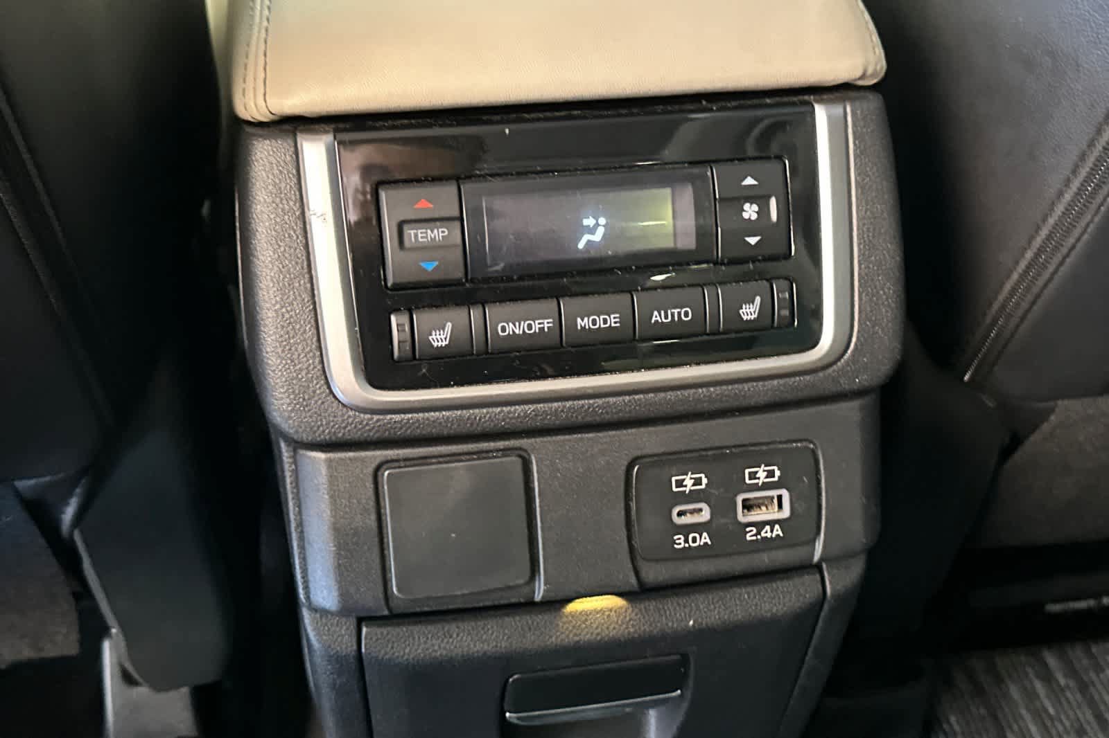 Used 2023 Subaru Ascent Limited w/ Technology Package AWD/4WD image 13