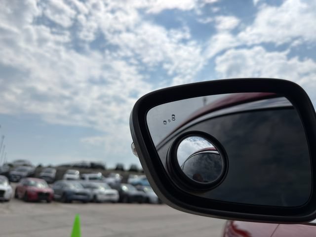 Used 2020 Ford Escape Titanium AWD/4WD image 12