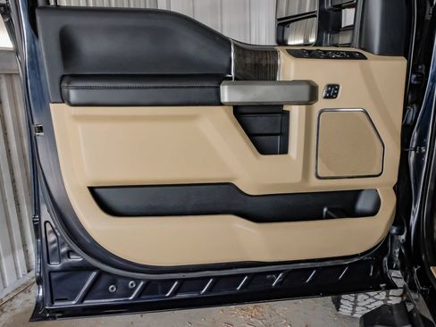 Used 2021 Ford F250 Lariat w/ Lariat Ultimate Package AWD/4WD image 43