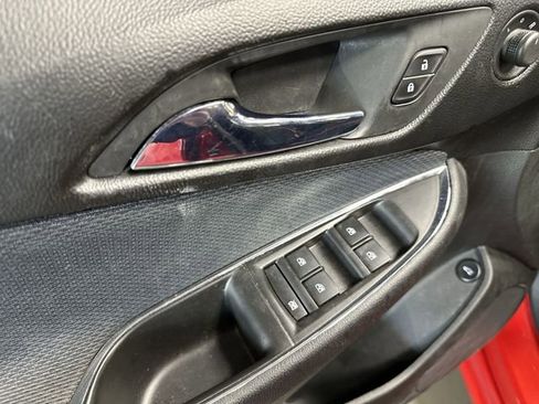 Used 2018 Chevrolet Cruze LT image 17