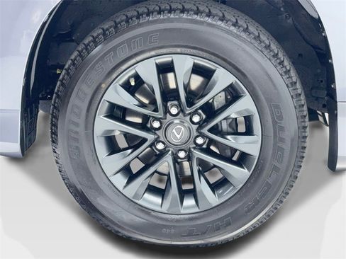 Used 2022 Lexus GX 460 Premium w/ Premium Plus Package image 54