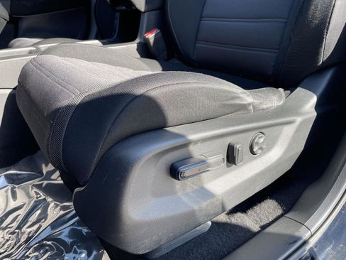 Used 2018 Honda CR-V EX image 4