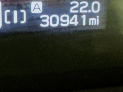 Used 2024 Subaru Crosstrek 2.0i Premium image 18