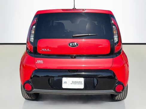 Used 2016 Kia Soul + image 4