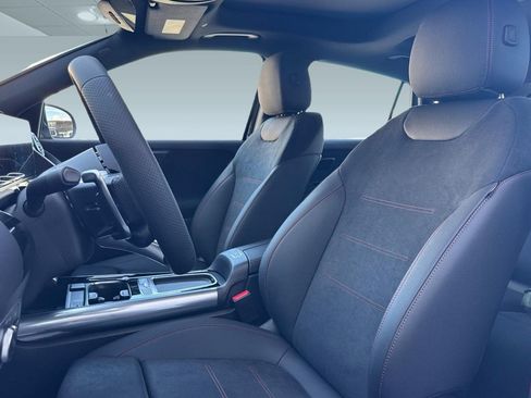 New 2026 Mercedes-Benz GLA 35 AMG 4MATIC image 20