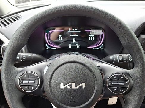 New 2025 Kia Soul LX w/ LX Technology Package image 13