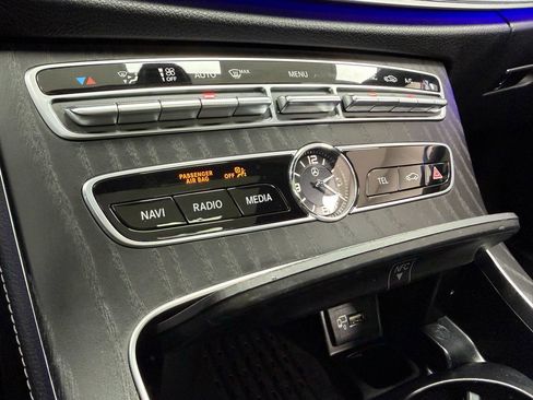 Used 2020 Mercedes-Benz E 350 E 350 4MATIC Sedan w/ Parking Assistance Package image 22