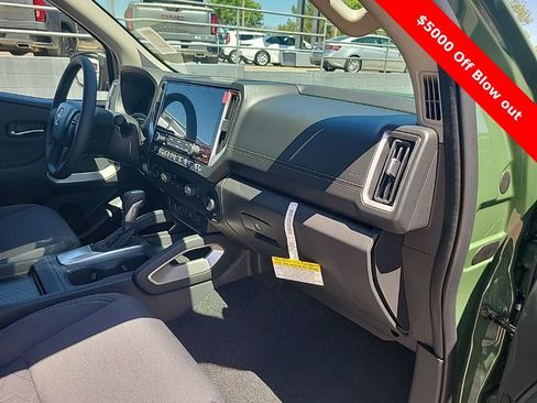 New 2025 Nissan Frontier SV w/ SV Convenience Package AWD/4WD image 38