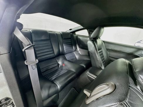 Used 2009 Ford Mustang GT Premium RWD image 27