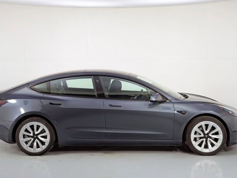 Used 2022 Tesla Model 3 image 54