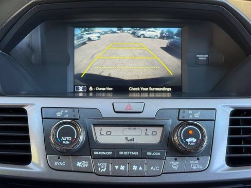 Used 2014 Honda Odyssey Touring Elite image 38