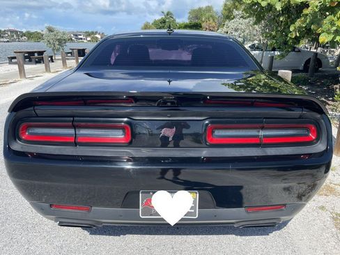 Used 2016 Dodge Challenger SRT Hellcat RWD image 34