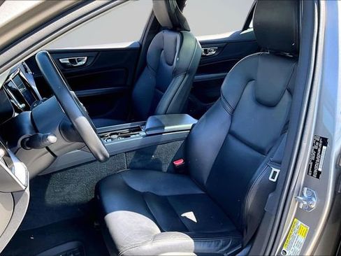 Used 2019 Volvo S60 T6 Momentum w/ Premium Package AWD/4WD image 21