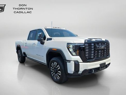 Used 2025 GMC Sierra 2500 Denali Ultimate w/ Max Trailering Package AWD/4WD image 7