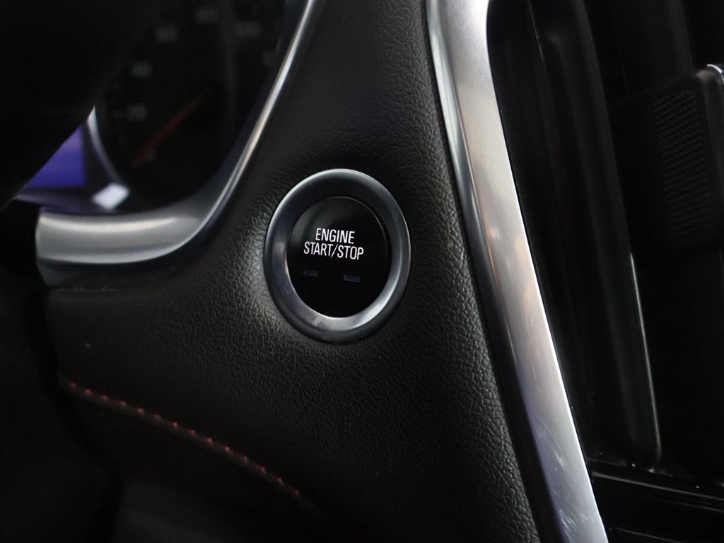 Used 2023 Chevrolet Traverse RS AWD/4WD image 44
