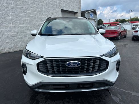 New 2025 Ford Escape SE w/ PHEV Premium Package image 20