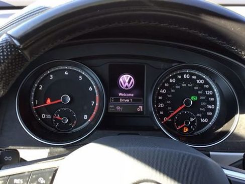 Used 2020 Volkswagen Atlas Cross Sport SE image 22