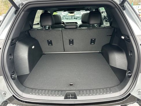 New 2026 GMC Terrain AT4 w/ Convenience Package III image 19