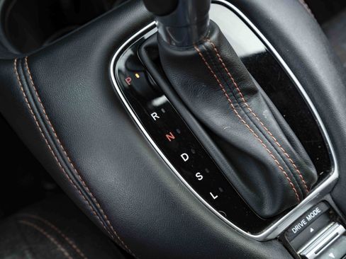 Used 2025 Honda HR-V Sport image 30