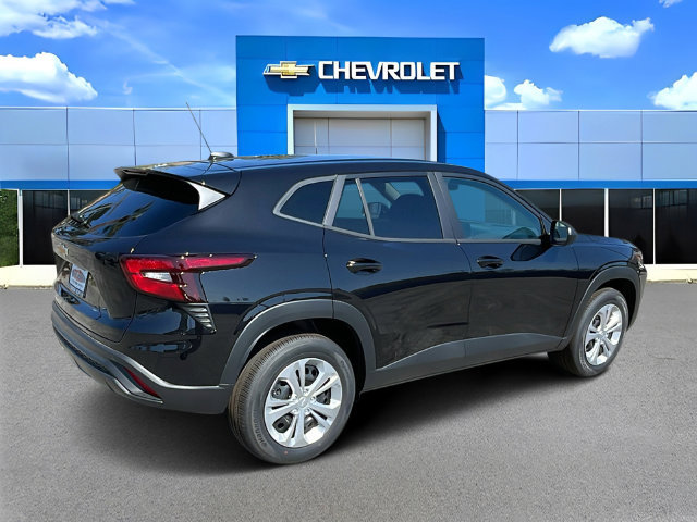 New 2026 Chevrolet Trax LS w/ Driver Confidence Package FWD image 4