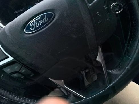 Used 2019 Ford Edge Titanium AWD/4WD image 23