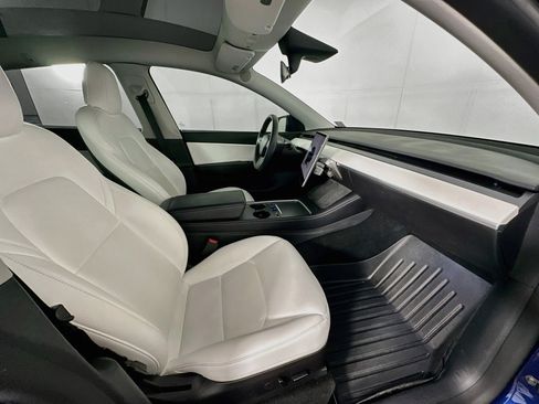 Used 2022 Tesla Model Y Performance AWD/4WD image 30