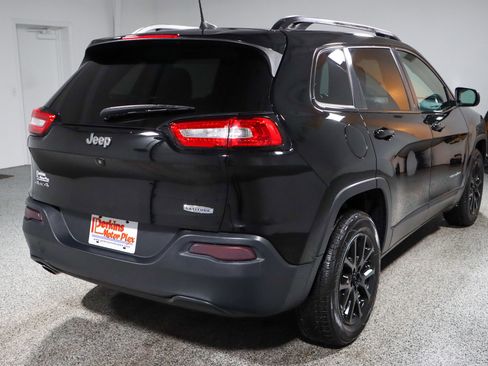 Used 2018 Jeep Cherokee Latitude image 7