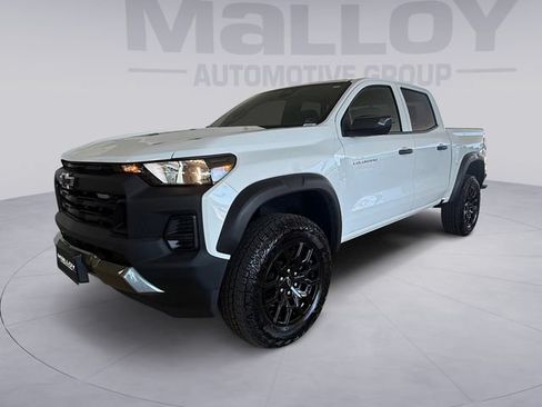 Used 2025 Chevrolet Colorado Trail Boss AWD/4WD image 1