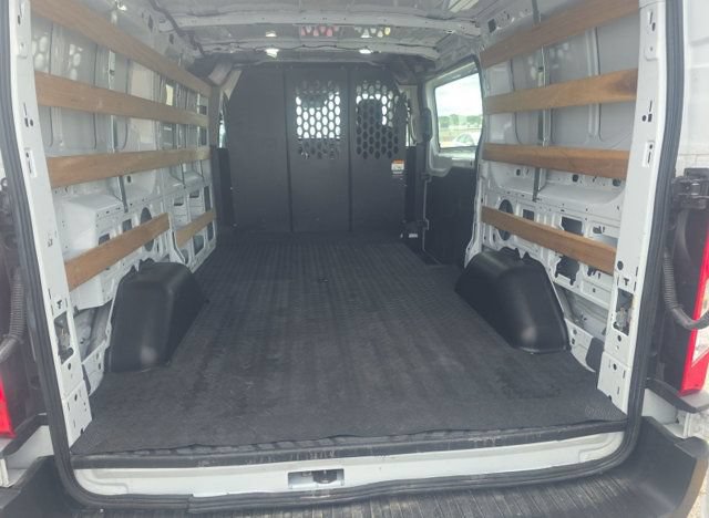 Used 2025 Ford Transit 250 Low Roof w/ Exterior Upgrade Package RWD image 5