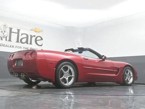 Used 2000 Chevrolet Corvette Convertible w/ Memory Pkg RWD image 31