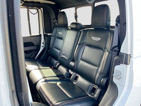 Certified 2021 Jeep Gladiator Rubicon image 24