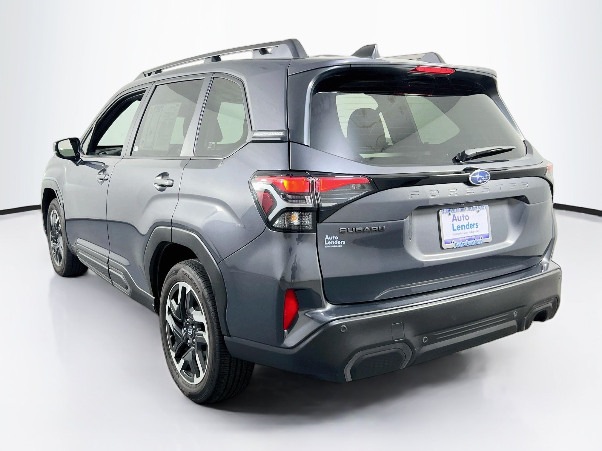 Used 2025 Subaru Forester Limited AWD/4WD image 7